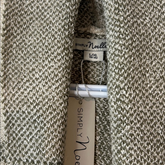 NWT Simply Noelle Cream and Olive Women's Cardigan L/XL - Picture 3 of 11